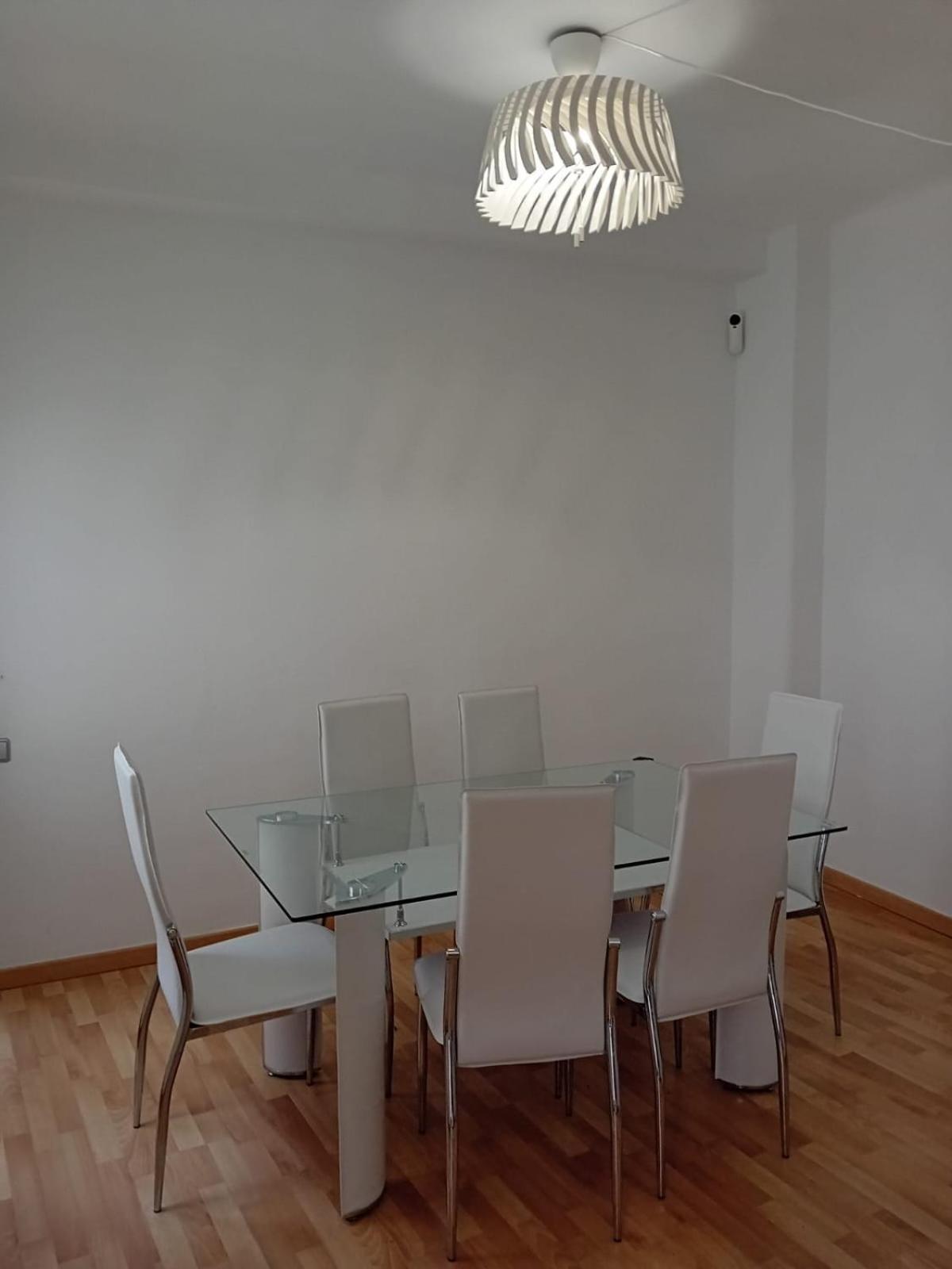 Apartamento Calle Armas 130 Saragoça
